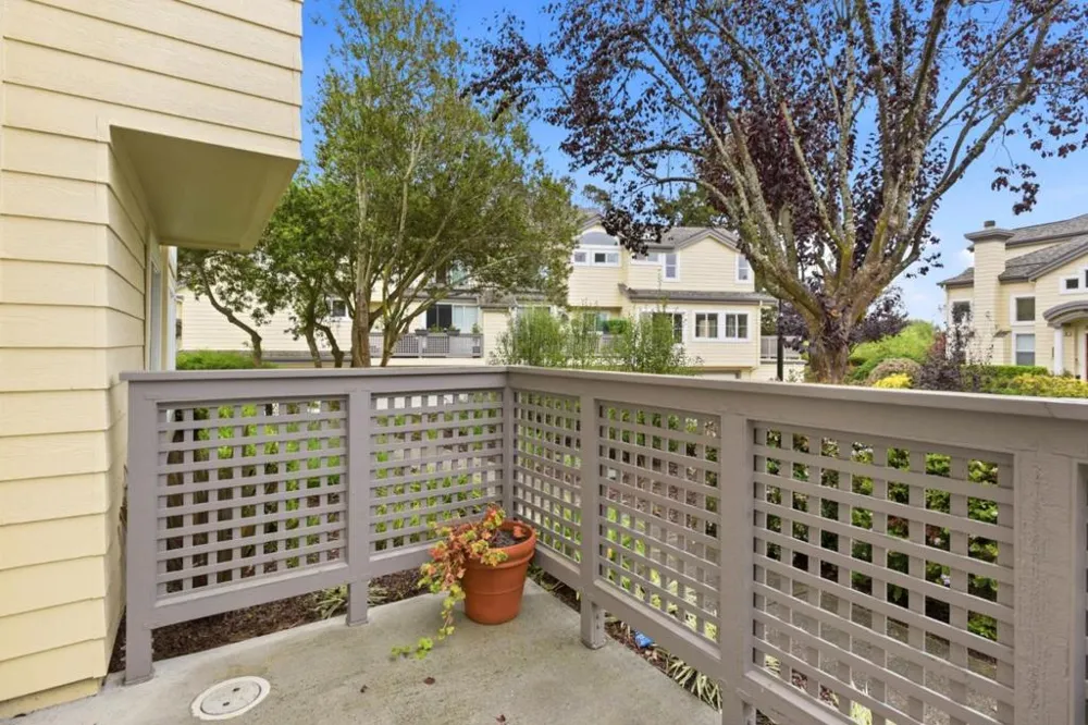 34 Erin Lane Half Moon Bay, CA 94019