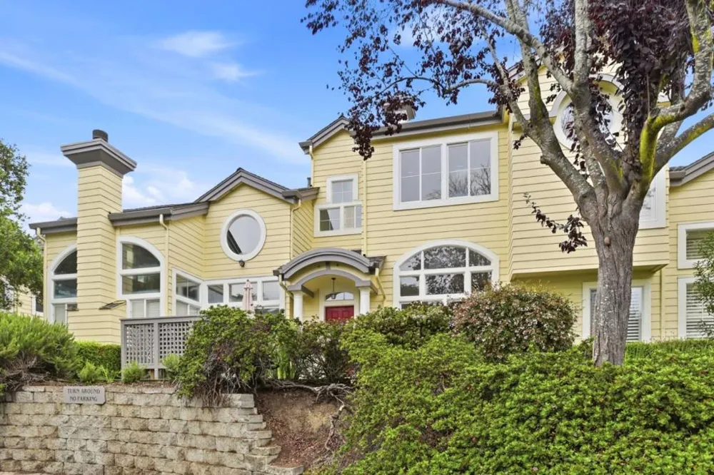 34 Erin Lane Half Moon Bay, CA 94019