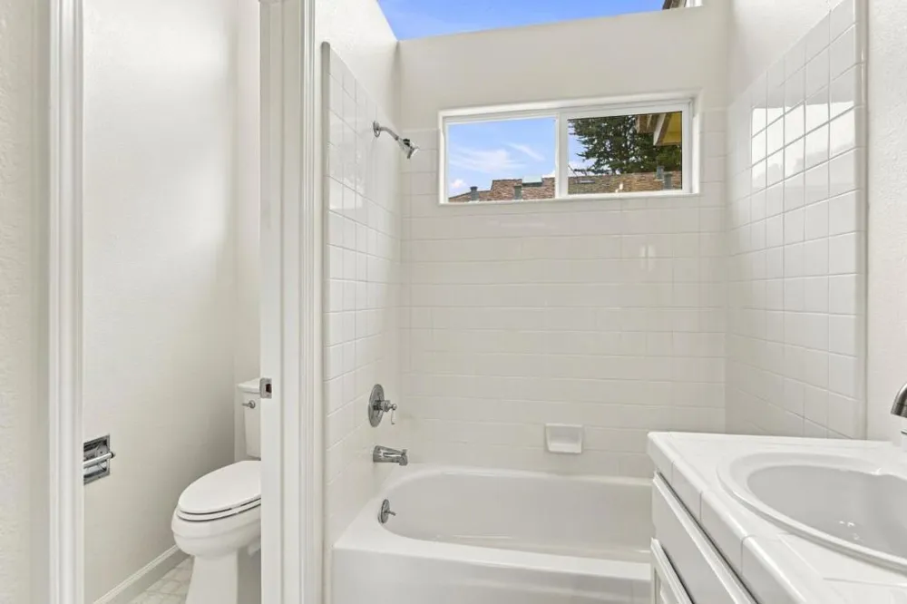 34 Erin Lane Half Moon Bay, CA 94019