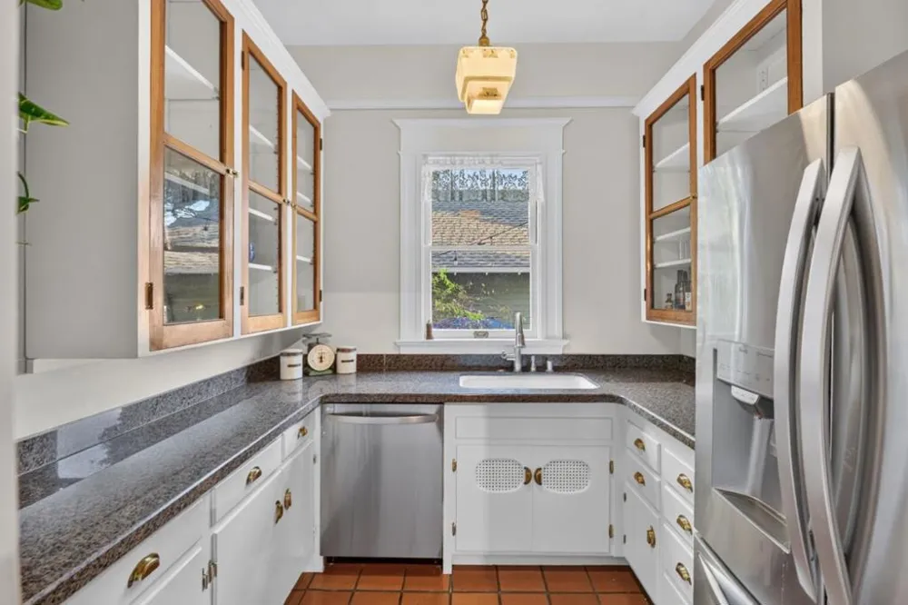 1061 Fremont Street Santa Clara, CA 95050