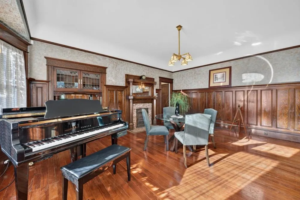 1061 Fremont Street Santa Clara, CA 95050