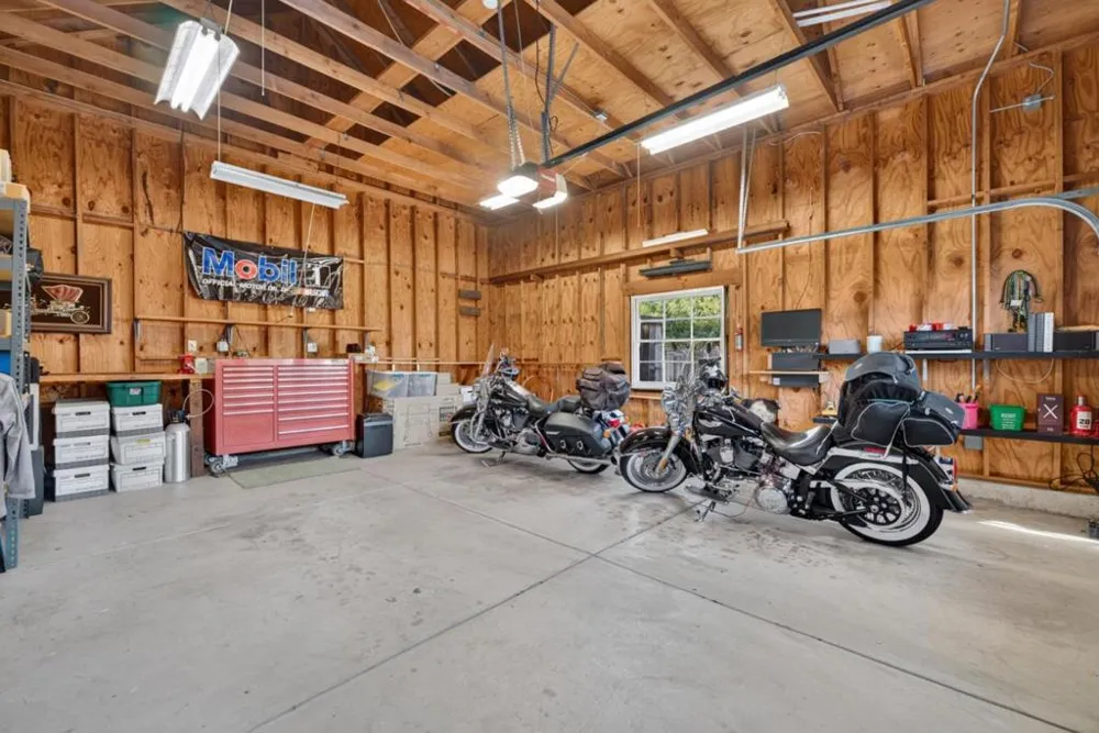 1061 Fremont Street Santa Clara, CA 95050