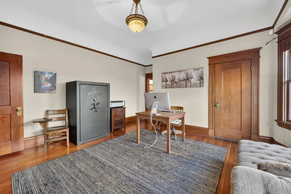 1061 Fremont Street Santa Clara, CA 95050