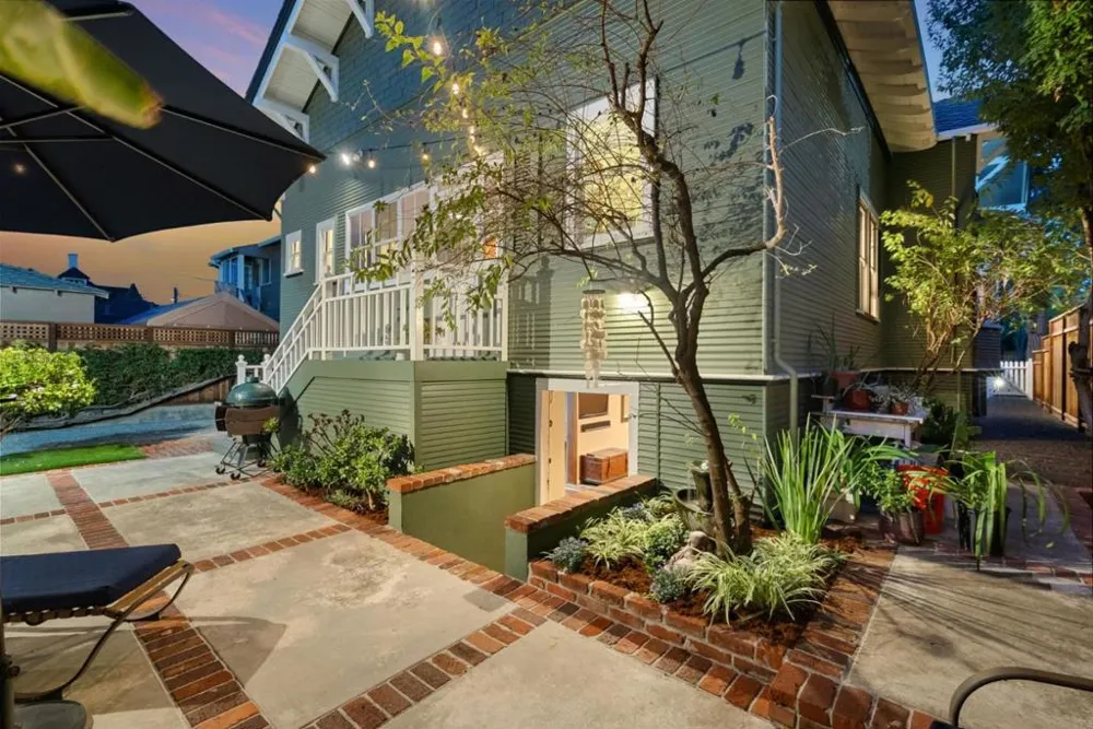 1061 Fremont Street Santa Clara, CA 95050