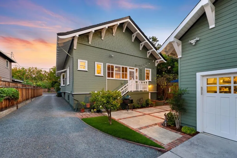 1061 Fremont Street Santa Clara, CA 95050