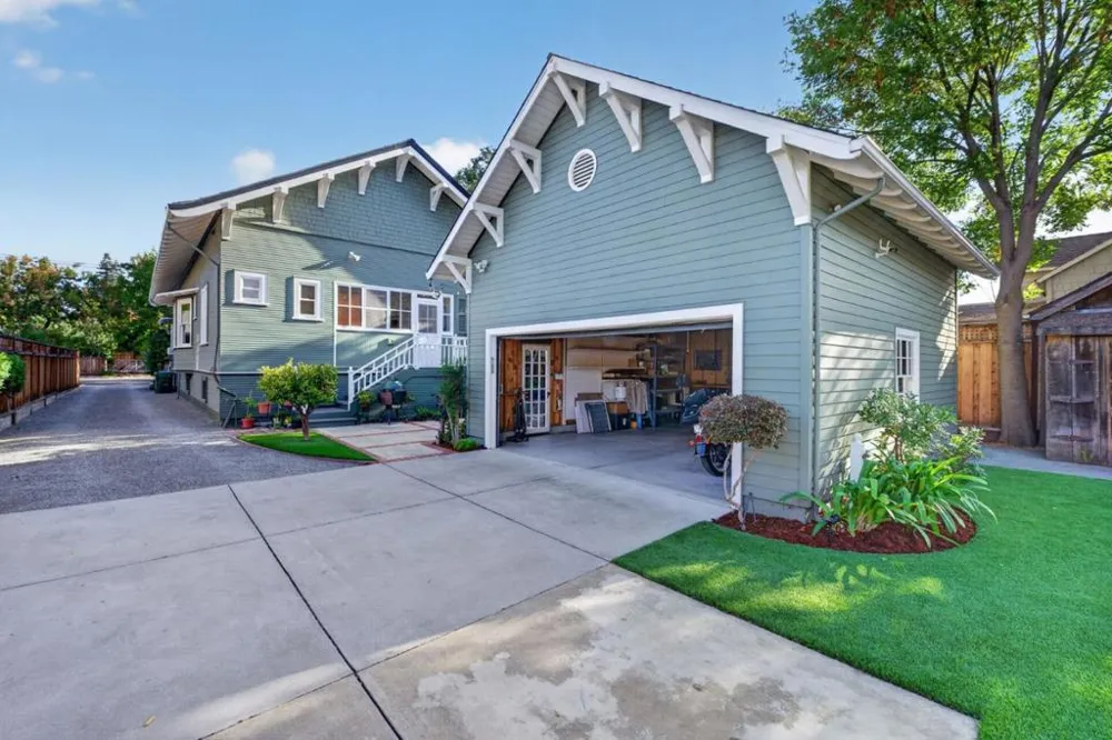 1061 Fremont Street Santa Clara, CA 95050