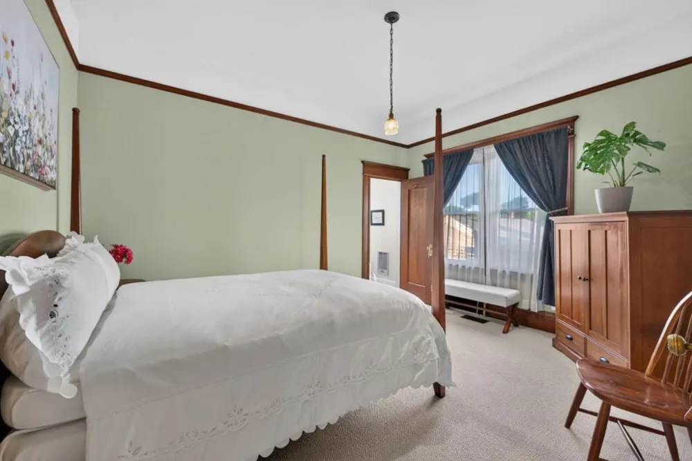 1061 Fremont Street Santa Clara, CA 95050