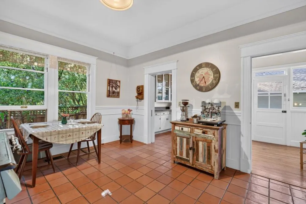 1061 Fremont Street Santa Clara, CA 95050