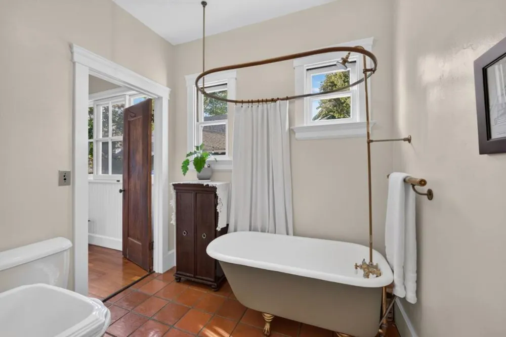 1061 Fremont Street Santa Clara, CA 95050