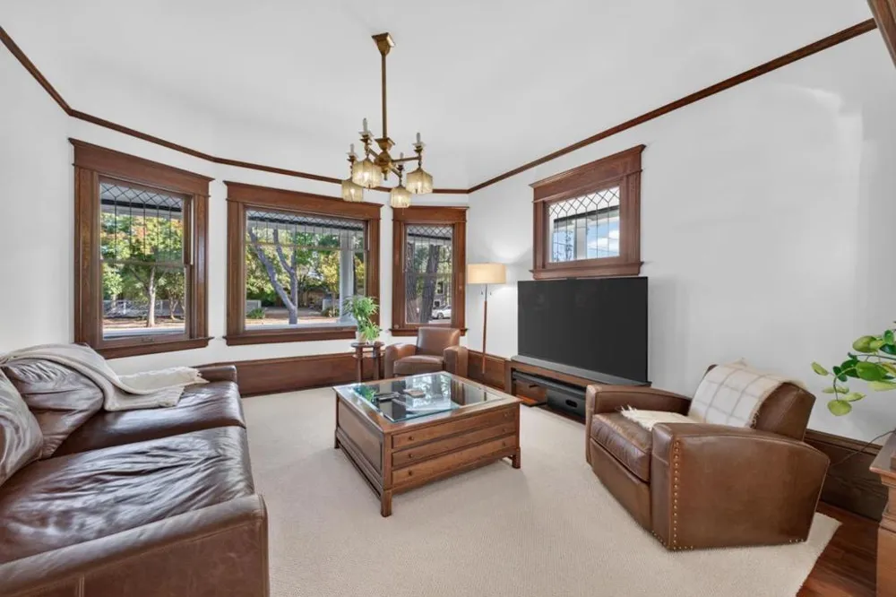 1061 Fremont Street Santa Clara, CA 95050
