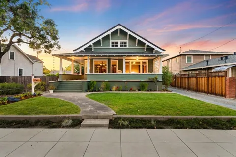 1061 Fremont Street