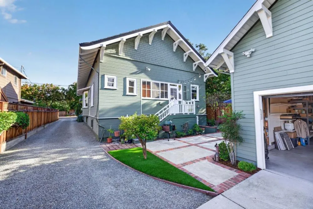 1061 Fremont Street Santa Clara, CA 95050
