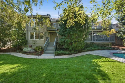 22608 Poppy Drive