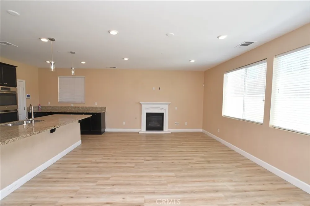 8011 Sea Salt Avenue Fontana, CA 92336