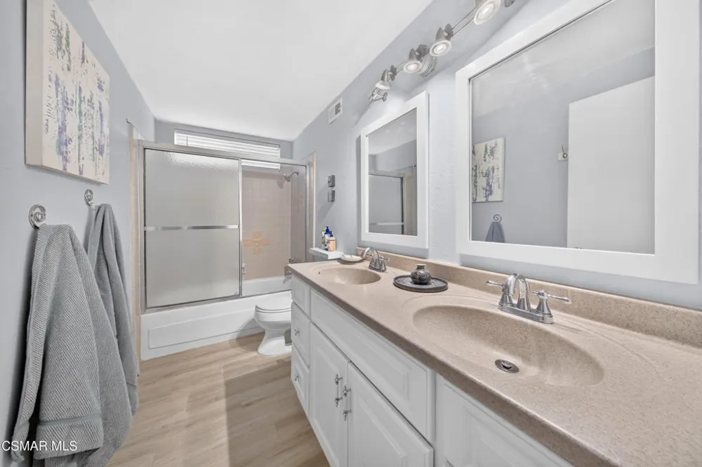 91 Albion Place Newbury Park, CA 91320