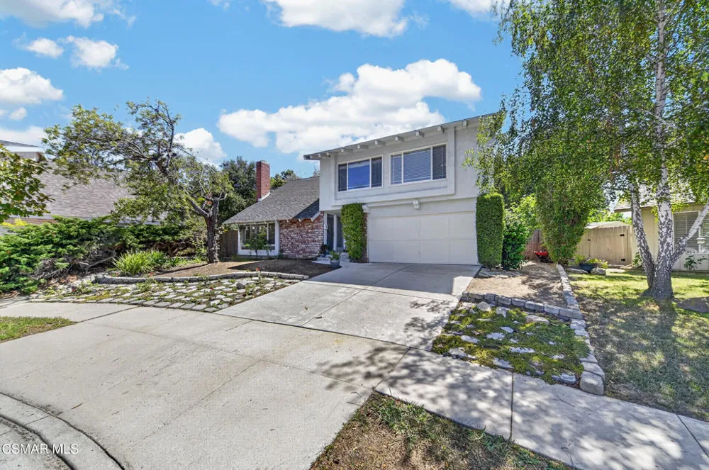91 Albion Place Newbury Park, CA 91320