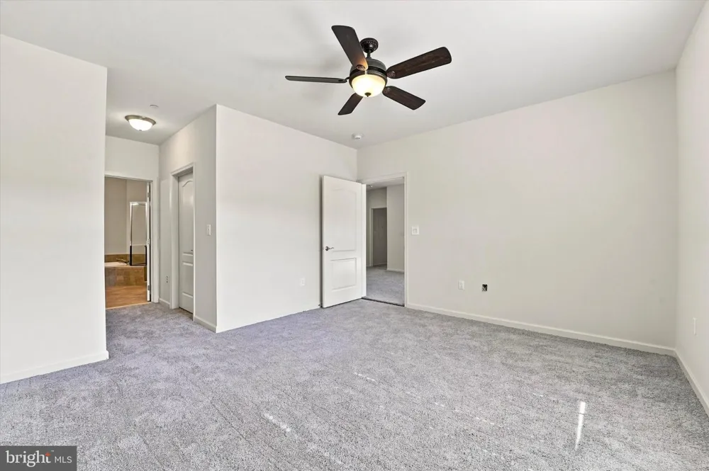 345 CARSON TERRACE Huntingdon Valley, PA 19006
