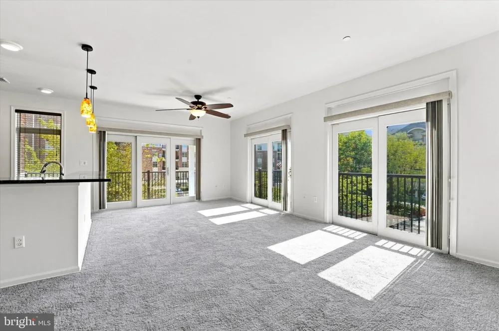 345 CARSON TERRACE Huntingdon Valley, PA 19006