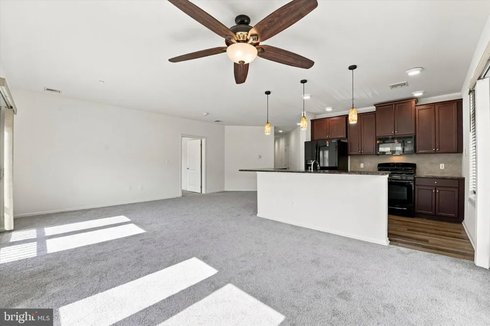 345 CARSON TERRACE Huntingdon Valley, PA 19006