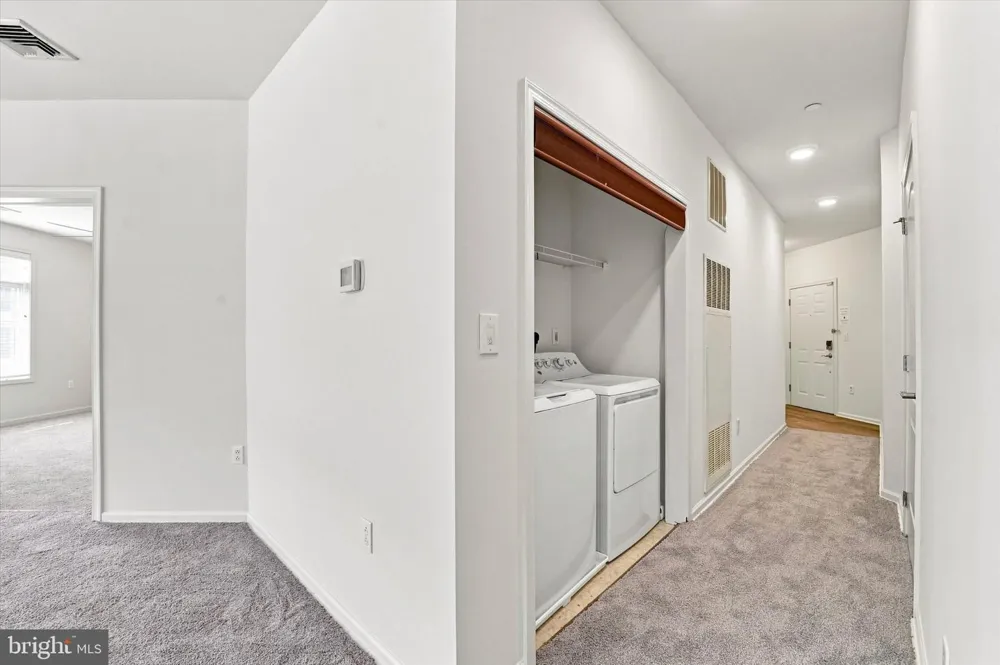 345 CARSON TERRACE Huntingdon Valley, PA 19006