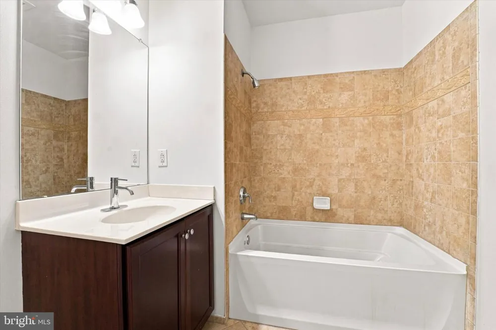 345 CARSON TERRACE Huntingdon Valley, PA 19006