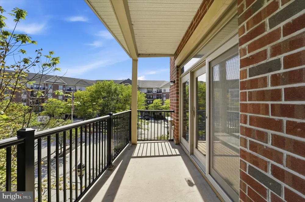 345 CARSON TERRACE Huntingdon Valley, PA 19006