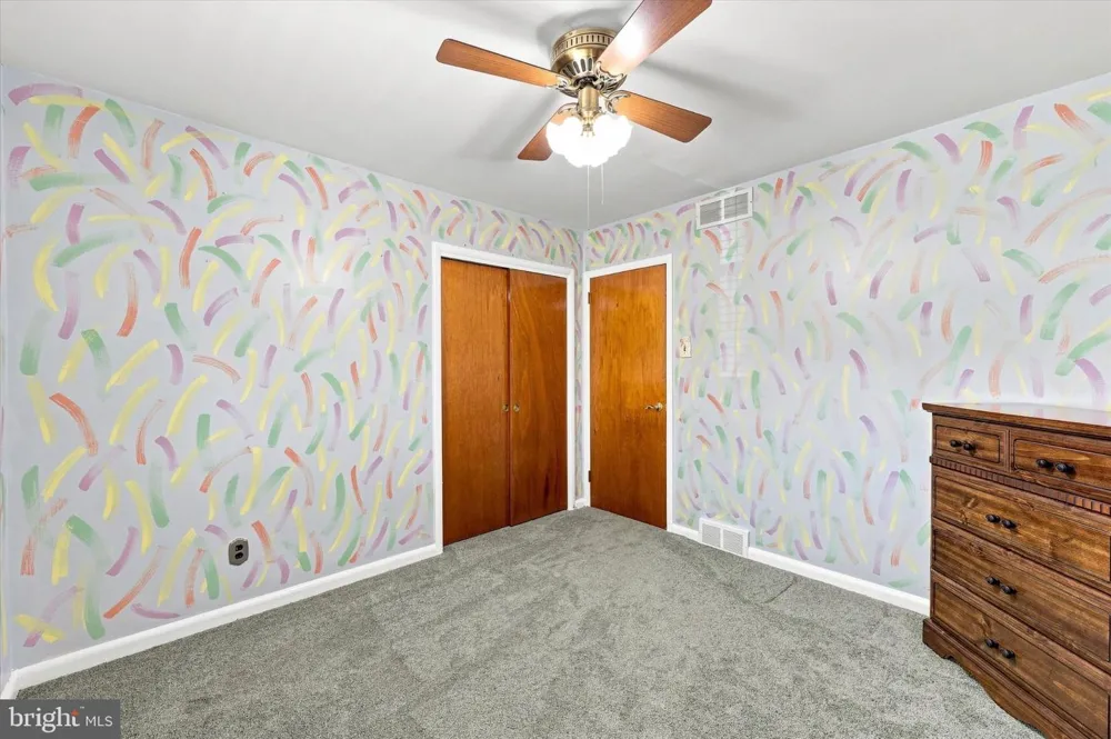 7739 WHITAKER Philadelphia, PA 19111