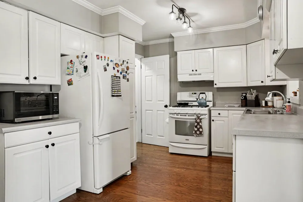 1008 Lynn Avenue Kalamazoo, MI 49008