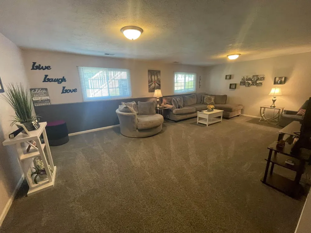 10660 Duncan Lake Avenue SE Caledonia, MI 49316