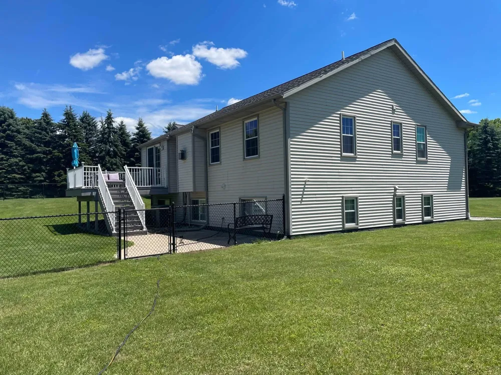10660 Duncan Lake Avenue SE Caledonia, MI 49316