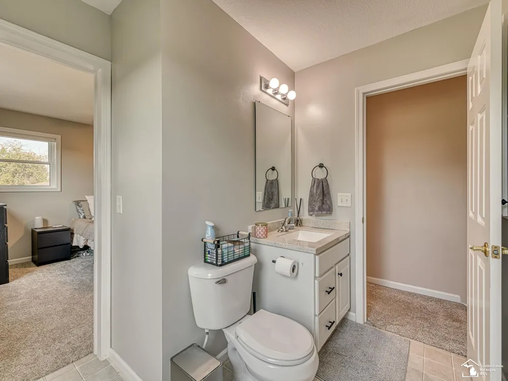 402 East Boulevard Blissfield Village, MI 49228
