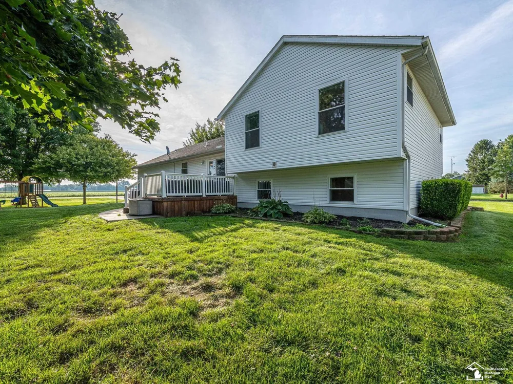 402 East Boulevard Blissfield Village, MI 49228