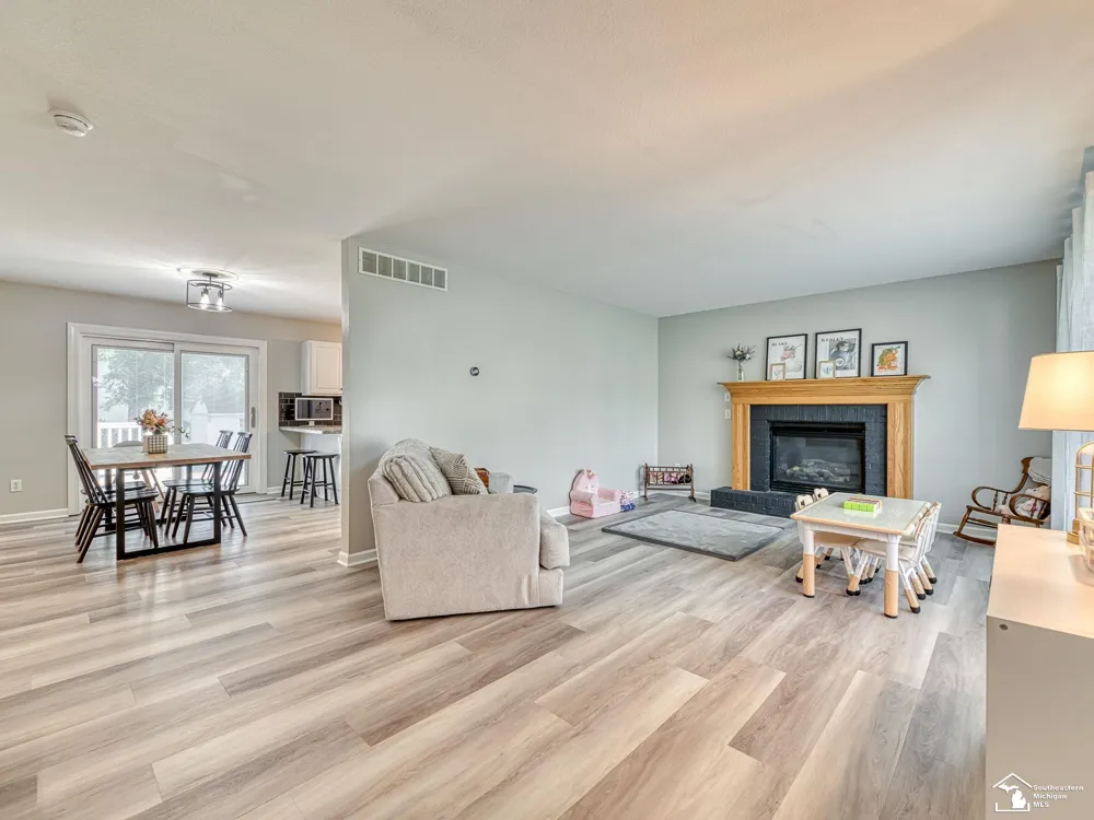 402 East Boulevard Blissfield Village, MI 49228