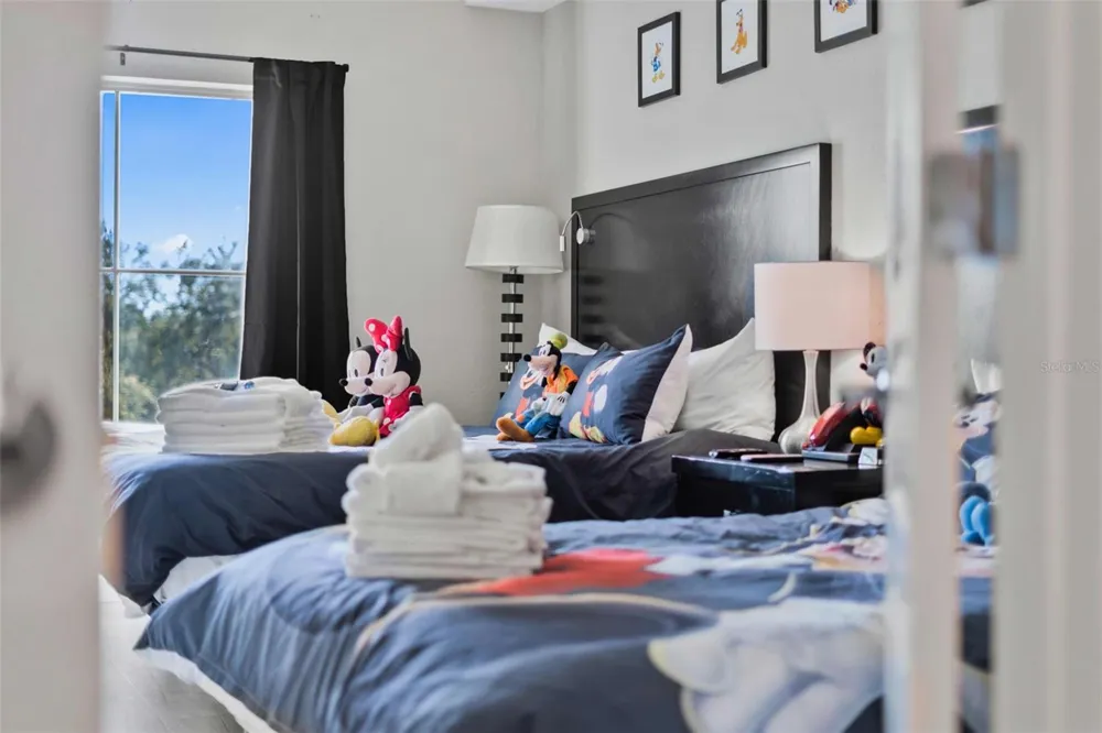 8303 PALM PARKWAY #403 Orlando, FL 32836
