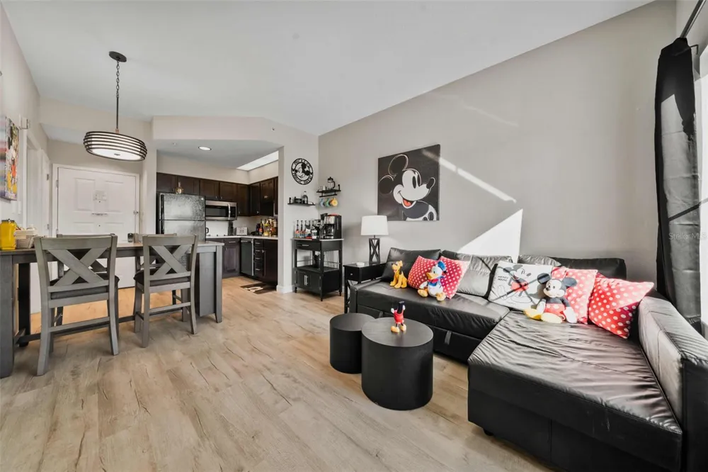 8303 PALM PARKWAY #403 Orlando, FL 32836