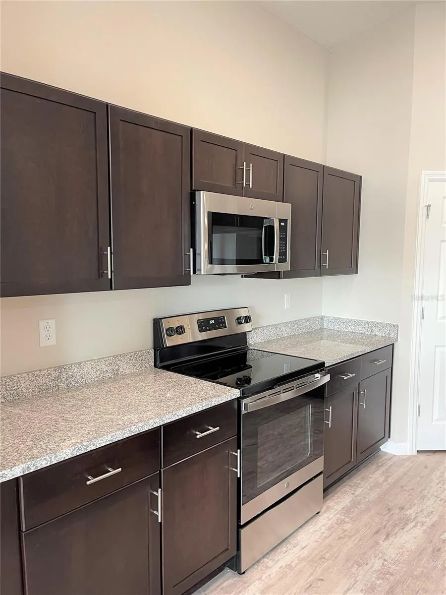 5711 SILTSTONE STREET Lakeland, FL 33811