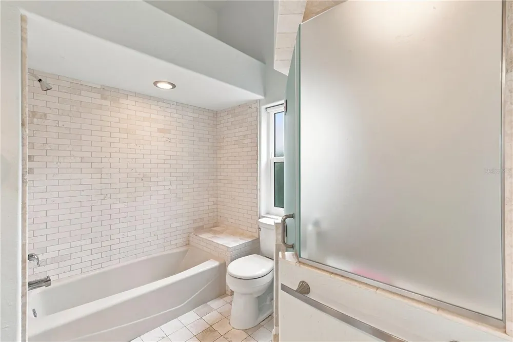 7311 43RD STREET E Sarasota, FL 34243