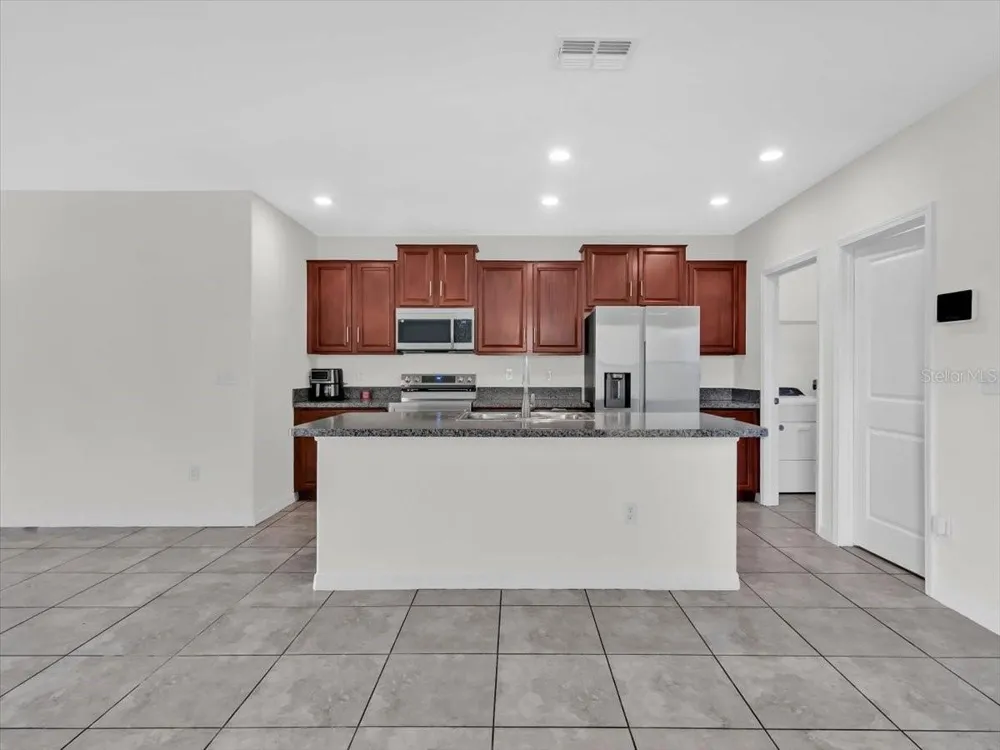 4924 REFLECTING POND CIRCLE Wimauma, FL 33598