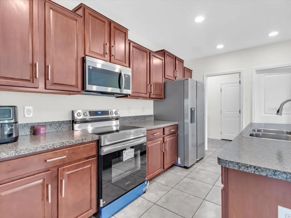 4924 REFLECTING POND CIRCLE Wimauma, FL 33598