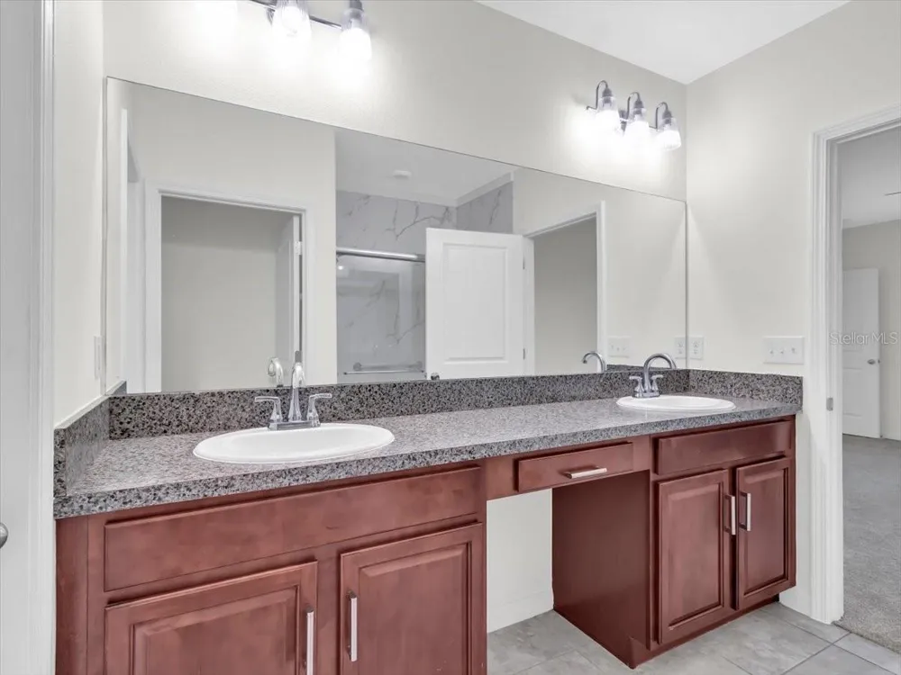 4924 REFLECTING POND CIRCLE Wimauma, FL 33598