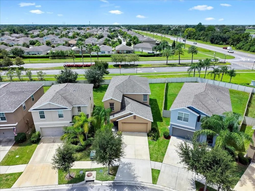 4924 REFLECTING POND CIRCLE Wimauma, FL 33598