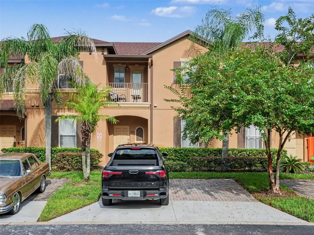 234 CAMBRIA AVENUE Davenport, FL 33897