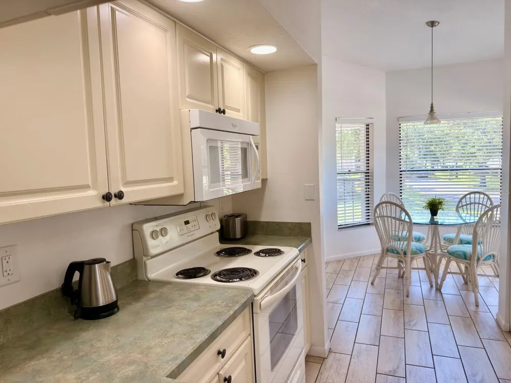 4601 46TH STREET COURT W #201 Bradenton, FL 34210