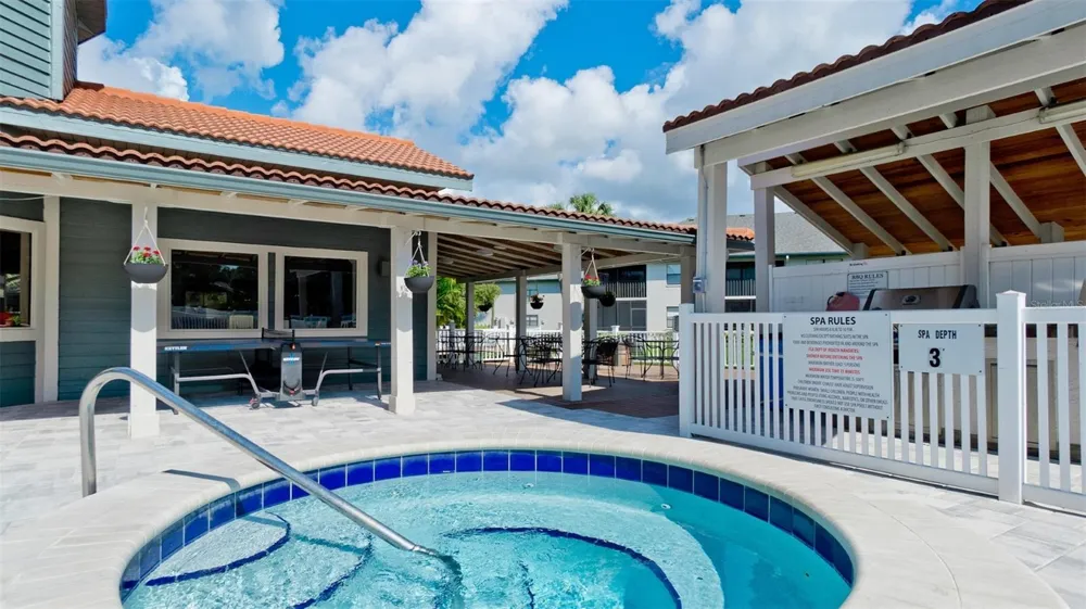4601 46TH STREET COURT W #201 Bradenton, FL 34210