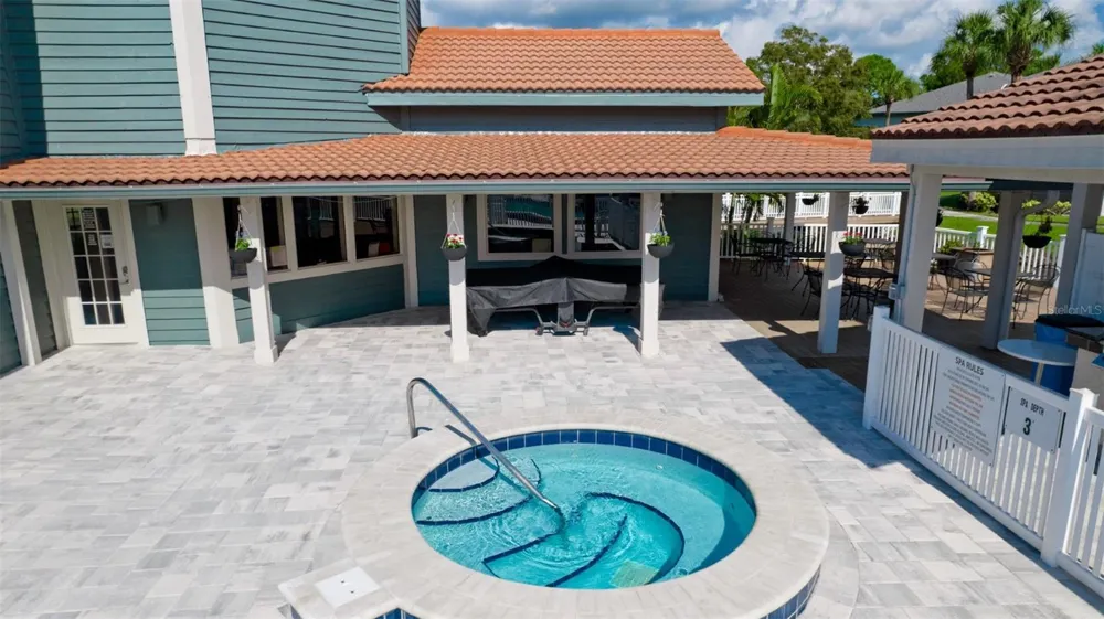 4601 46TH STREET COURT W #201 Bradenton, FL 34210