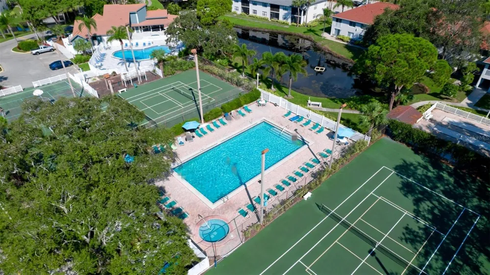4601 46TH STREET COURT W #201 Bradenton, FL 34210