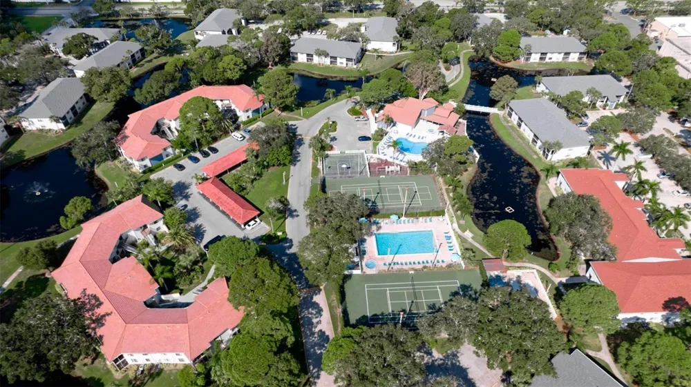 4601 46TH STREET COURT W #201 Bradenton, FL 34210