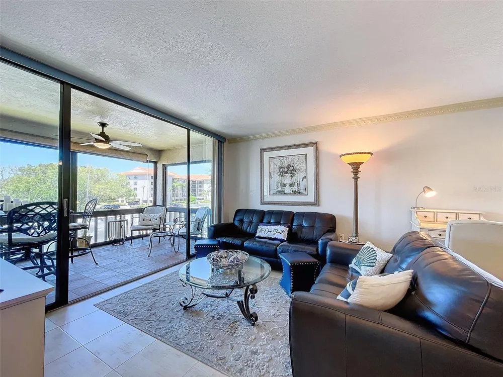 1801 MARINER DRIVE #20 Tarpon Springs, FL 34689