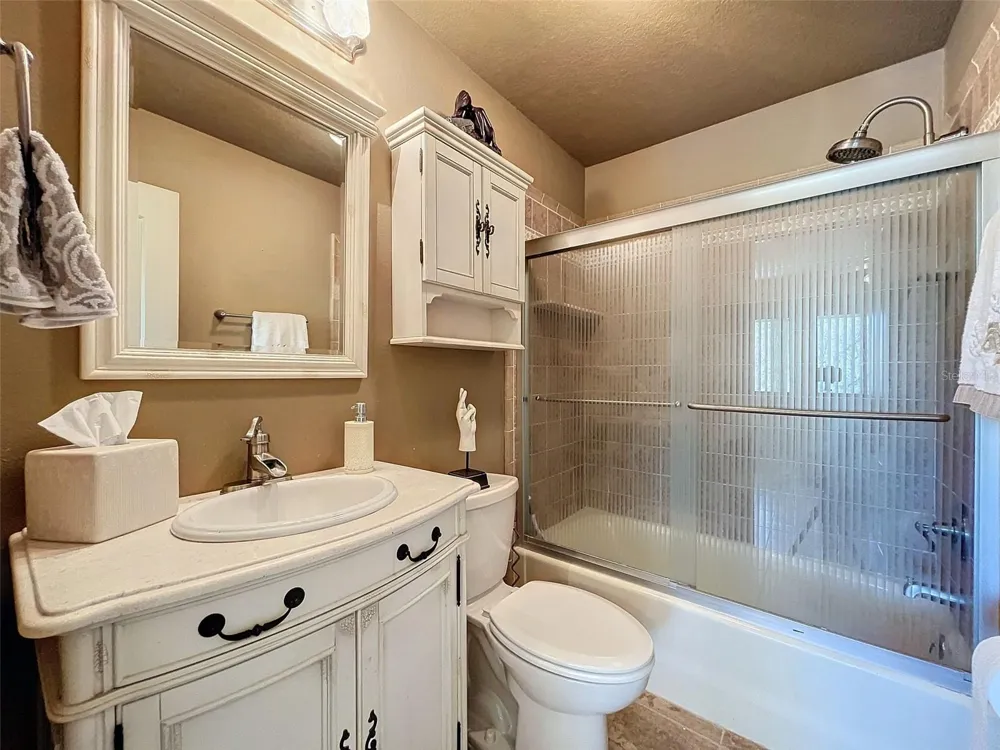 1801 MARINER DRIVE #20 Tarpon Springs, FL 34689