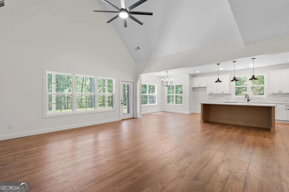 2478 Fischer Road Sharpsburg, GA 30277